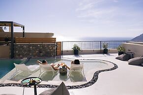 Mirthea Suites