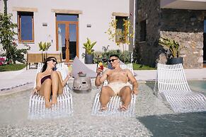 Mirthea Suites