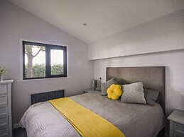 Oakwood 2 @ Pinewood Retreat