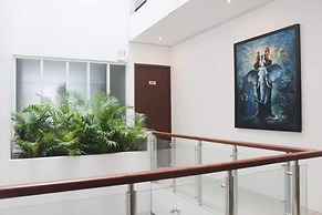 Crystal Blue Boutique Hotel