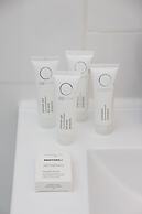 Krakow Main Square Apartment by Renters