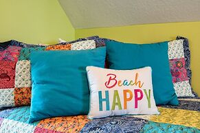 The Lazy Lobster 3 Bedroom Home by RedAwning