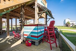 The Lazy Lobster 3 Bedroom Home by RedAwning