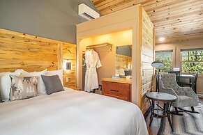 Solitude Longs Peak Suite 201 - Estes Park 1 Bedroom Studio by RedAwni