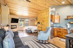 Solitude Longs Peak Suite 201 - Estes Park 1 Bedroom Studio by RedAwni