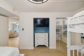 Dolphin Point 203c 2 Bedroom Condo by RedAwning