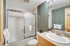 Beautiful 5br Home at The Ranch - Kids Ski Free! by RedAwning