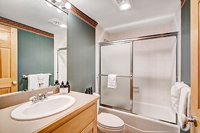 Beautiful 5br Home at The Ranch - Kids Ski Free! by RedAwning