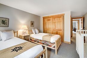 Beautiful 5br Home at The Ranch - Kids Ski Free! by RedAwning