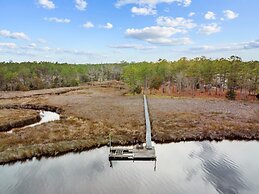 The Marsh House 2 Bedroom Home by RedAwning