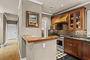 The Marsh House 2 Bedroom Home by RedAwning