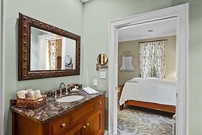 The Marsh House 2 Bedroom Home by RedAwning