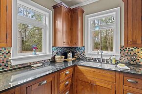 The Marsh House 2 Bedroom Home by RedAwning