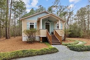 The Marsh House 2 Bedroom Home by RedAwning