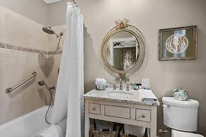 The Marsh House 2 Bedroom Home by RedAwning