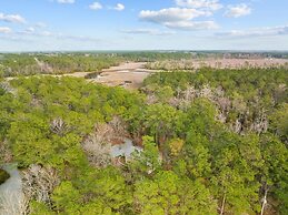 The Marsh House 2 Bedroom Home by RedAwning