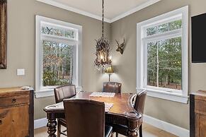 The Marsh House 2 Bedroom Home by RedAwning