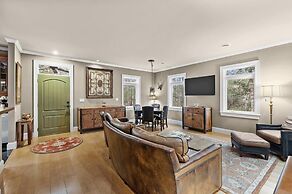 The Marsh House 2 Bedroom Home by RedAwning