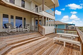 1650 N Fletcher Ave 4 Bedroom Home by RedAwning