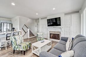 1650 N Fletcher Ave 4 Bedroom Home by RedAwning