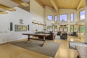 H7 at Hope Mountain -- 6-Bedroom Retreat Home at Allenspark Colorado 6