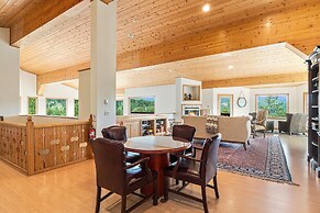 H7 at Hope Mountain -- 6-Bedroom Retreat Home at Allenspark Colorado 6