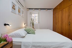 Hedera Estate, Hedera A6