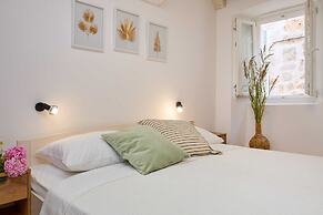 Hedera Estate, Hedera A6