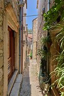 Hedera Estate, Hedera A6