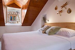 Hedera Estate, Hedera A6