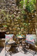 Hedera Estate, Hedera A6