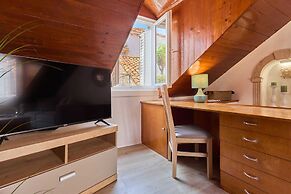 Hedera Estate, Hedera A6