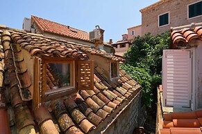 Hedera Estate, Hedera A6