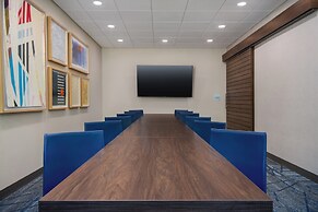 Holiday Inn Express & Suites Muskegon - Grand Haven by IHG