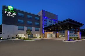 Holiday Inn Express & Suites Muskegon - Grand Haven by IHG