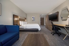 Holiday Inn Express & Suites Muskegon - Grand Haven by IHG