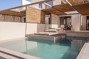 Yenesis Seaside Retreat - Adults only