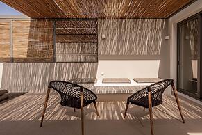 Yenesis Seaside Retreat - Adults only