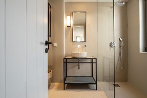 Yenesis Seaside Retreat - Adults only