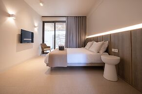 Yenesis Seaside Retreat - Adults only