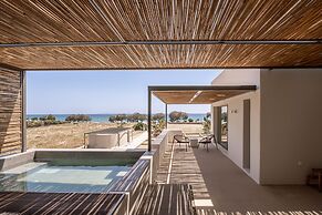 Yenesis Seaside Retreat - Adults only