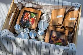 Yenesis Seaside Retreat - Adults only