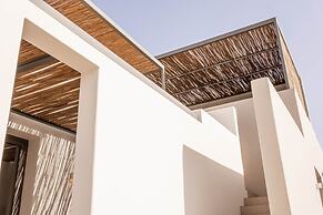 Yenesis Seaside Retreat - Adults only