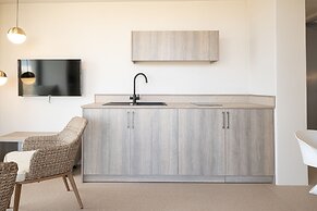 Yenesis Seaside Retreat - Adults only