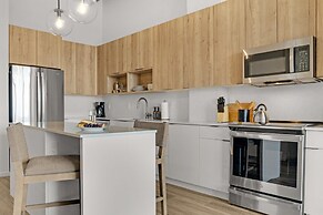 Roami at Little River Lofts