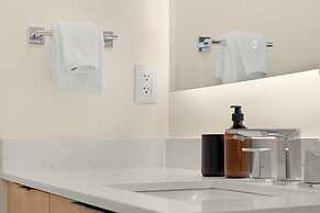 Roami at Little River Lofts