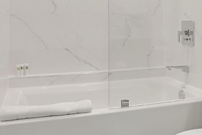 Roami at Little River Lofts