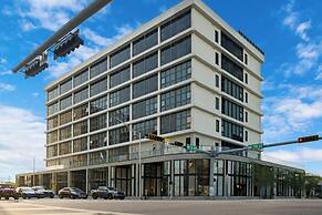 Roami at Little River Lofts