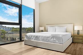 Roami at Little River Lofts