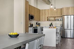 Roami at Little River Lofts